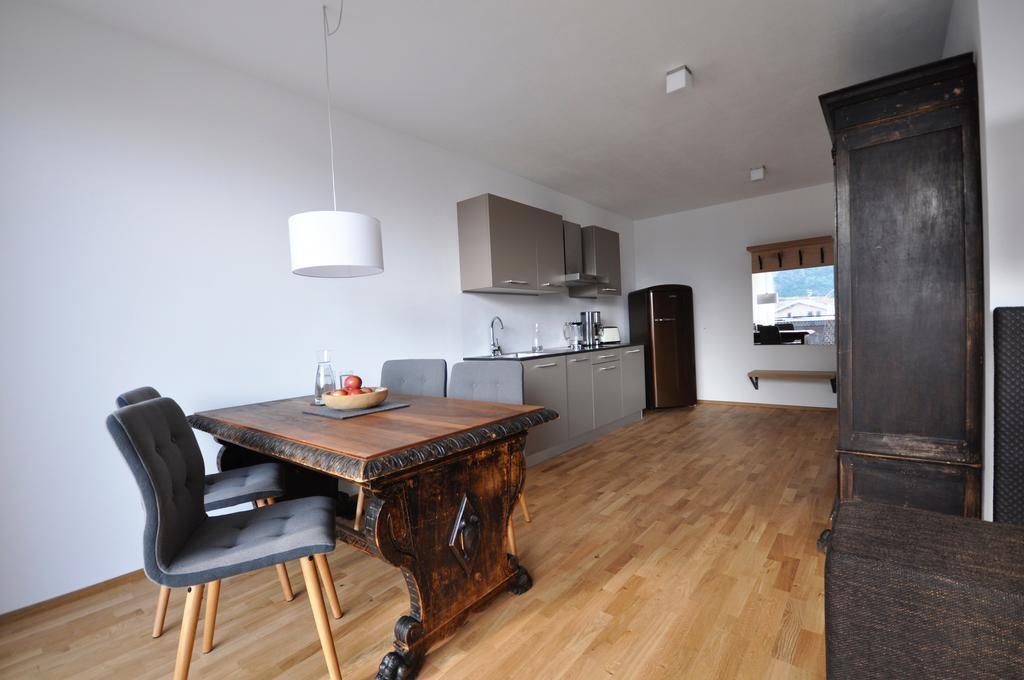 Alpenchalet Apartments Parcines Bagian luar foto